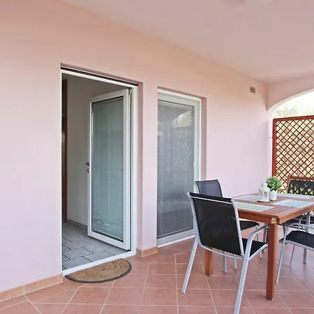 Apartment Josip *